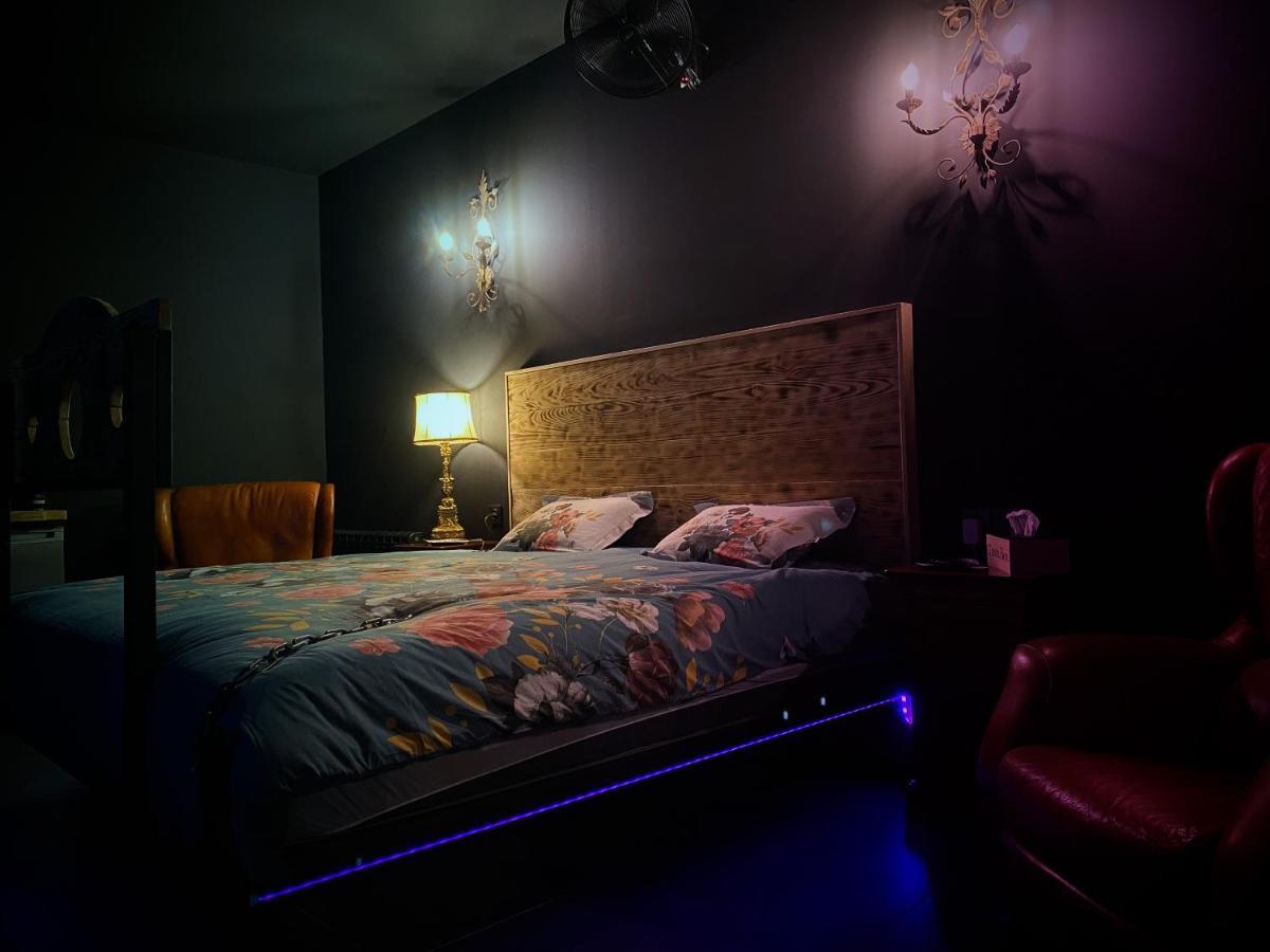 Loveroom Avec Jacuzzi 01 Chazey-sur-Ain Exterior foto